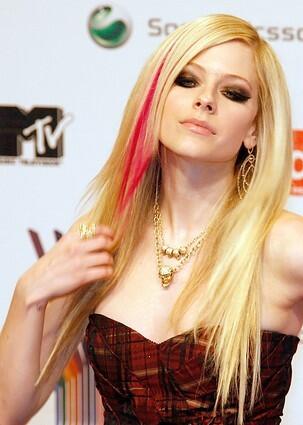 Avril writes for an Idol