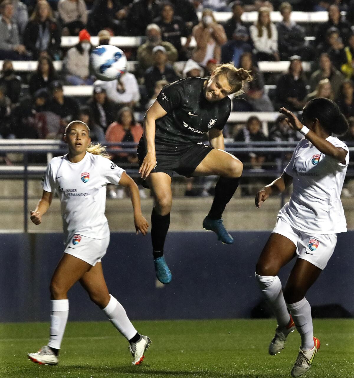 OL Reign open Challenge Cup with usual win vs. Angel City FC