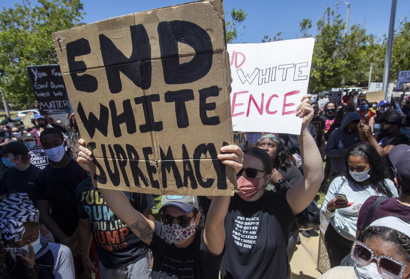 Thousands protest in Palmdale over the death of Robert Fuller