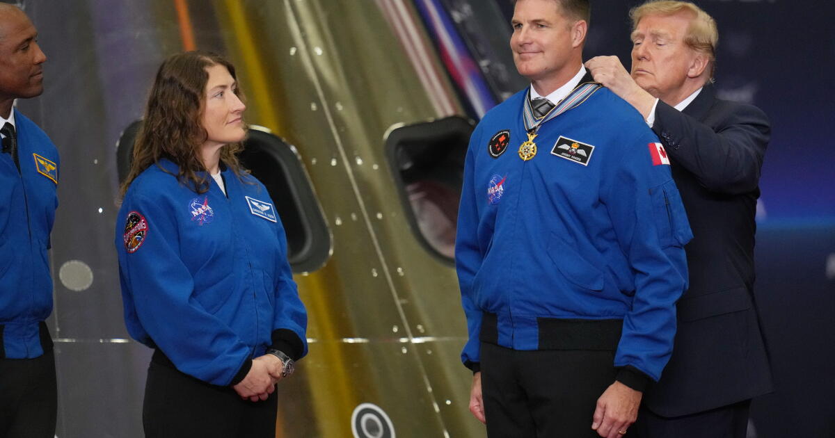 Photo: latimes.com President Donald Trump participates in a Congressional Space Medal of Honor ceremony at NASA's Johnson Space Center, Friday