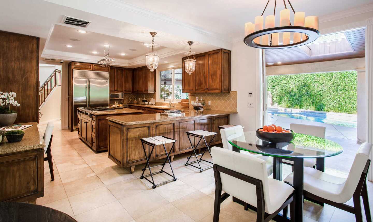 Chris Pratt and Anna Faris' marital home: the kitchen