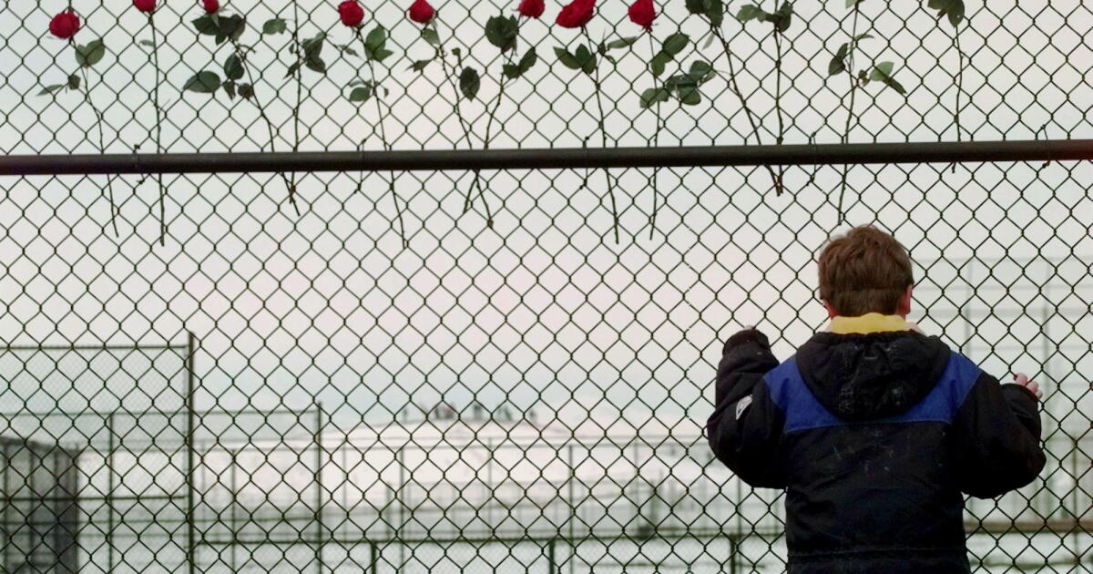 Görüş: Columbine'dan bu yana 25 yıl geçti. ABD okul saldırılarını önlemek için daha fazlasını yapabilir