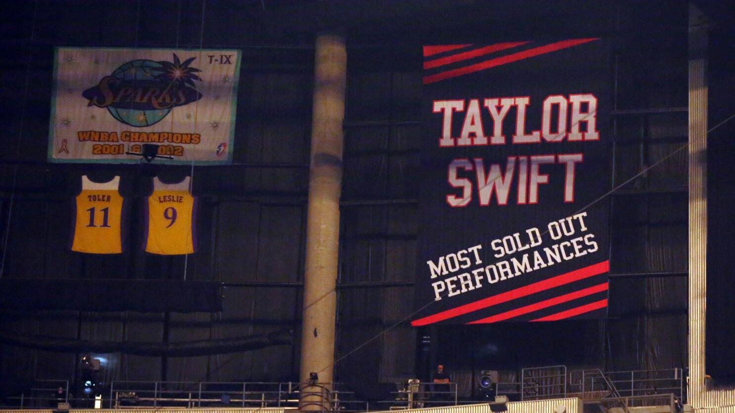 The Kings are covering up Taylor Swift's 'eyesore' of a banner - Los  Angeles Times