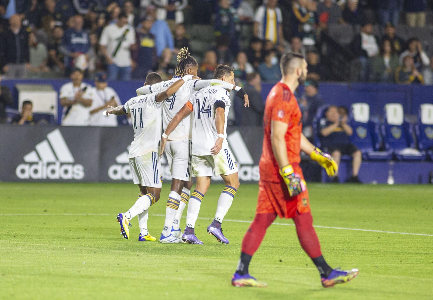 Chicharito confirma su regreso con el LA Galaxy ante el Atlanta United