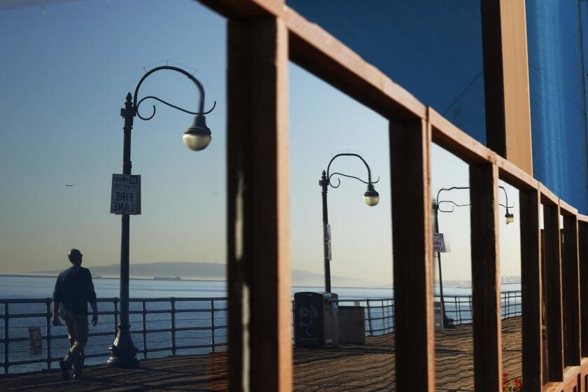 Popular with tourists and locals alike: The Santa Monica Pier is the highlight of this popular L.A. Walks tour.