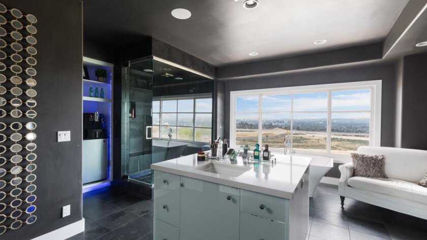 R B Hitmaker Brian Mcknight Lists Chatsworth Home With A View