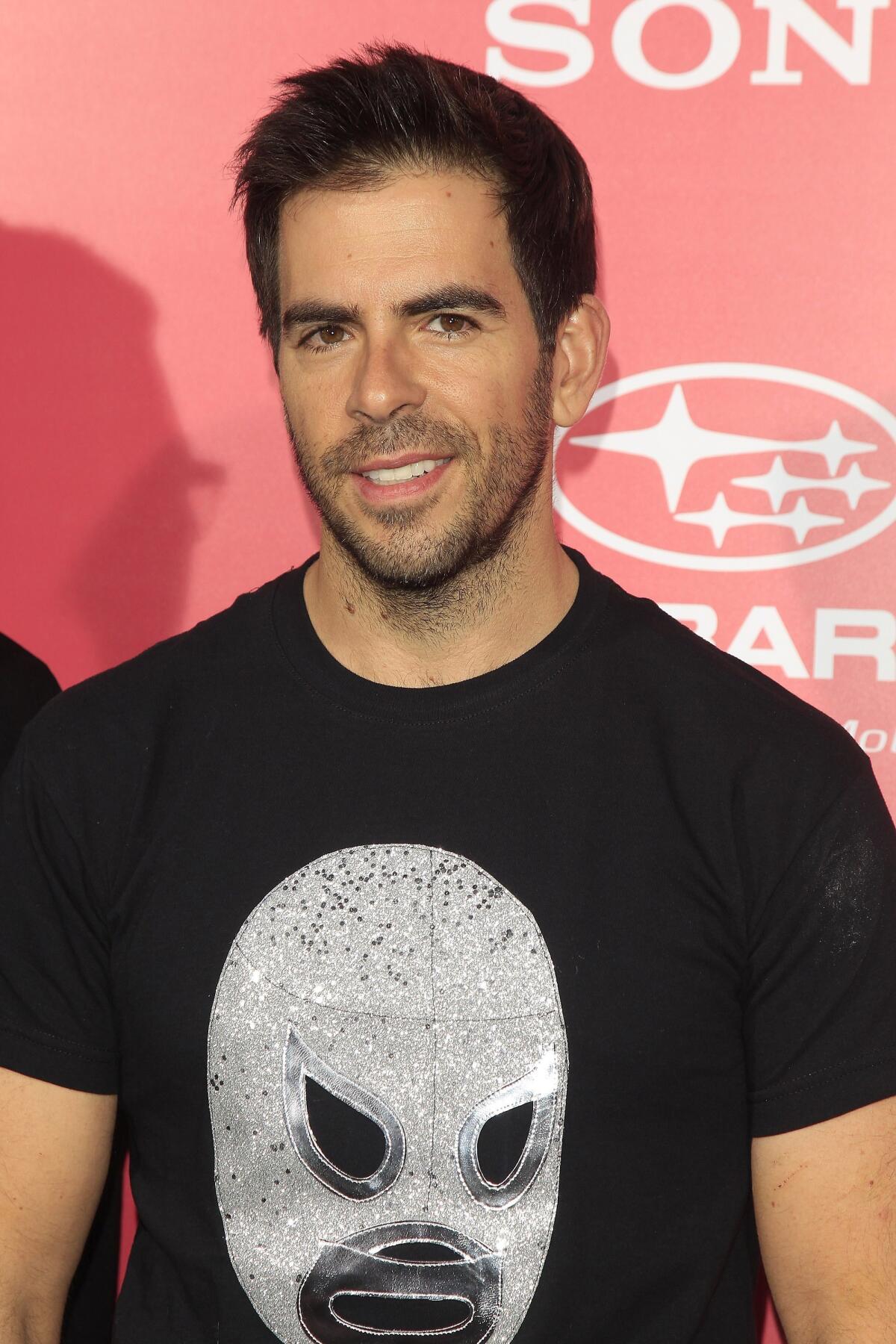 El director Eli Roth posa a su llegada al preestreno de la película ""Baby Driver"" en el Ace Hotel en Los Ángeles (Estados Unidos), el 14 de junio de 2017.