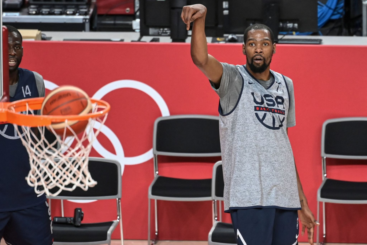 USA's Olympic basketball team player Kevin Durant attends a training session.