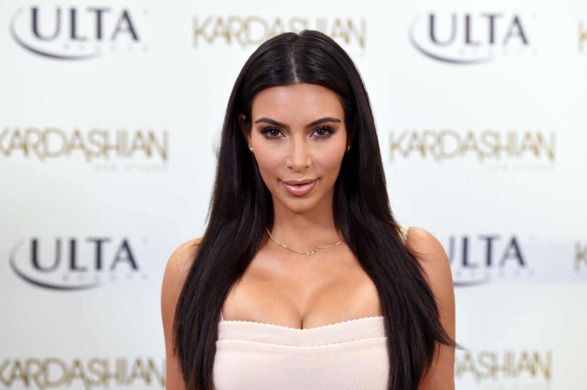 Kim Kardashian will publish a book of selfies.