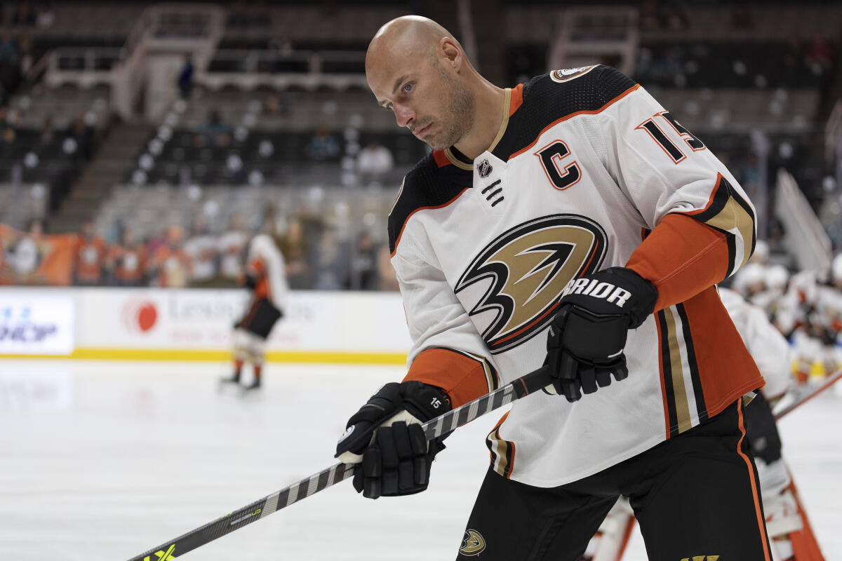 Ryan Getzlaf retiring as one of the mightiest Ducks of all - Los Angeles Times