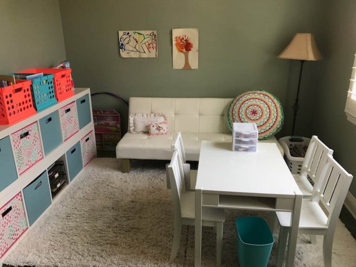 A child's room, after it was decluttered by Marla Stone. 