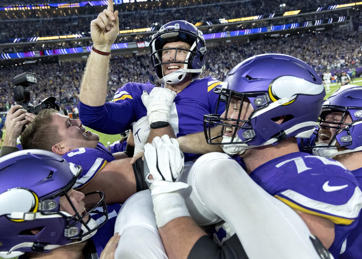 Vikings make biggest comeback in NFL history with OT win over Colts