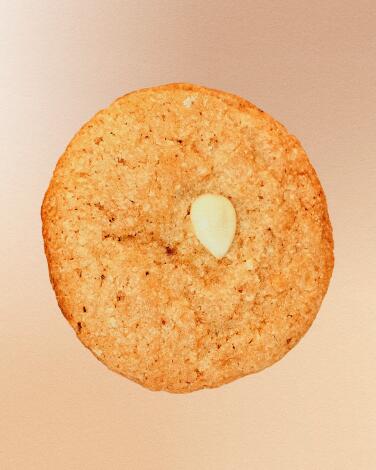 Almond cookie from Largwa