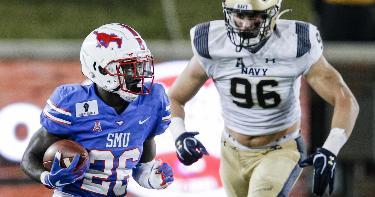 Buechele, No. 22 SMU bounce back in 51-37 victory over Navy