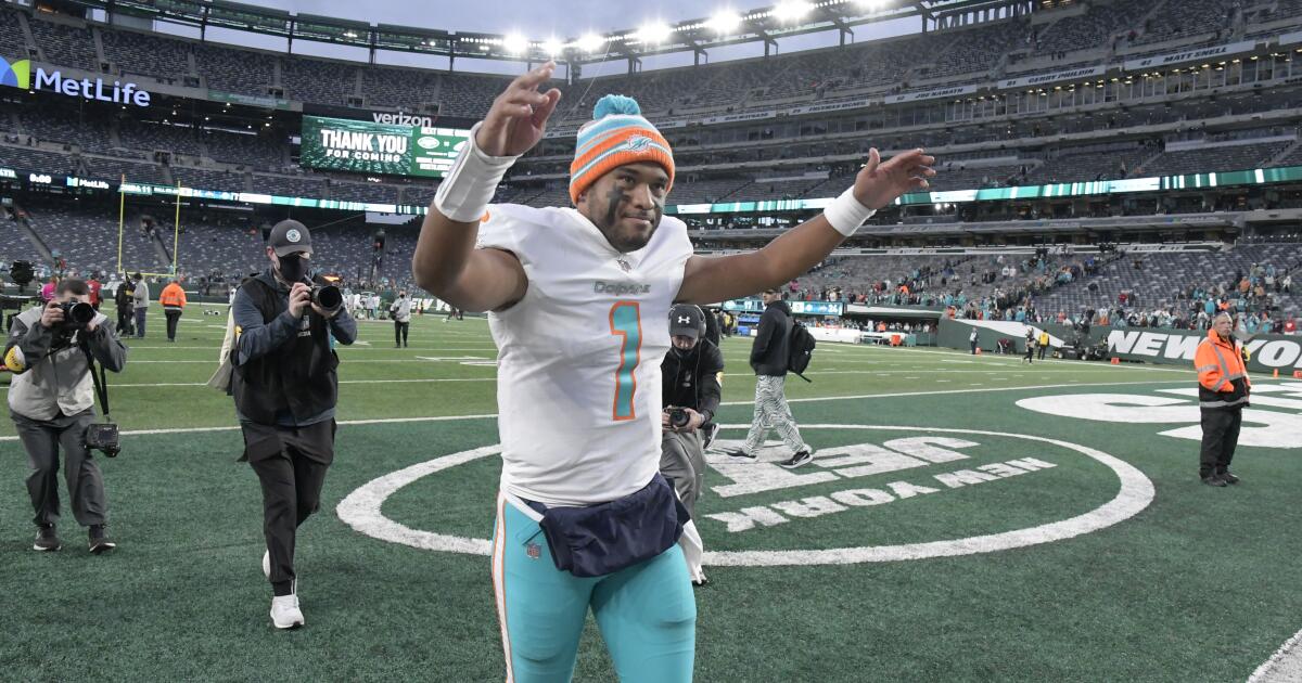 Dolphins send Jets to second straight loss, 10-6 - The San Diego  Union-Tribune