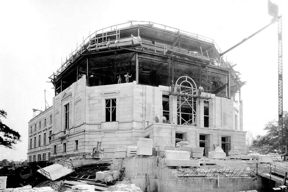 Severance Hall historic photo from Cleveland Orchestra archives.
