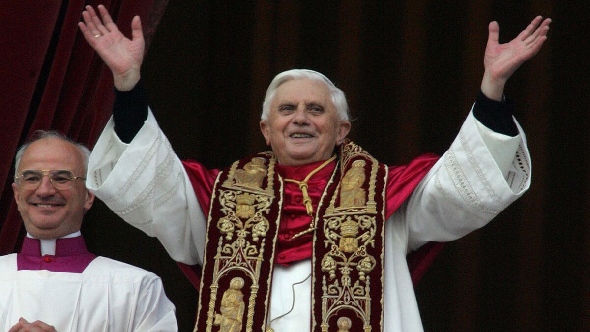 Former Pope Benedict XVI, conservative pontiff who was first in 600 years to resign, dies