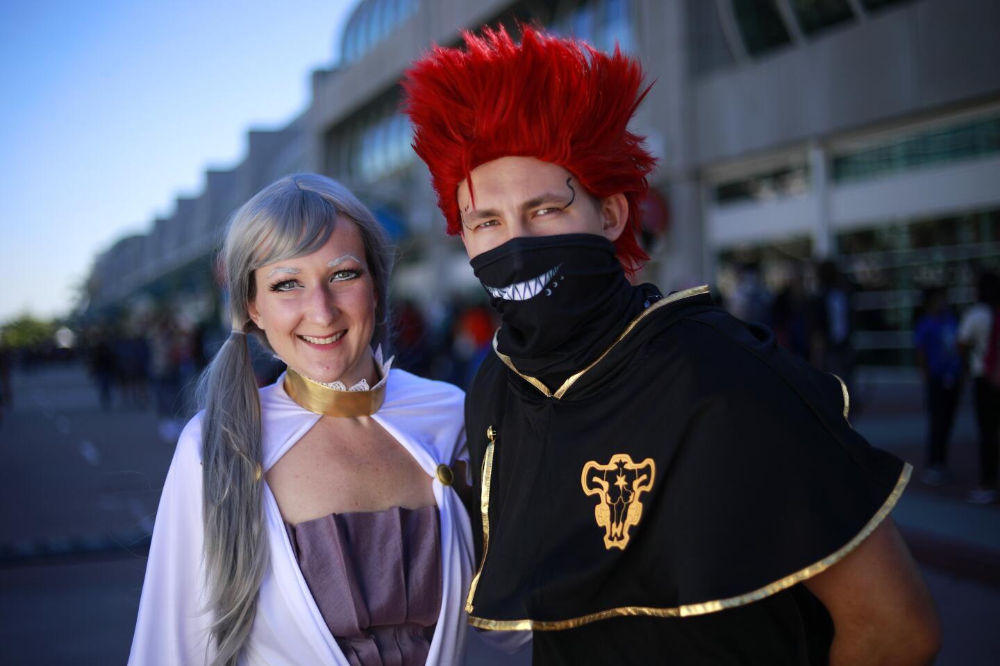 Forget the movie stars. Fandom, cosplay rule at scaled-down San