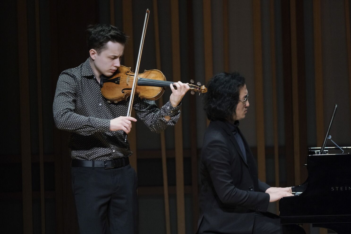 vest Viewer hvad som helst Review: Despite unexpected onstage pairing, violinist and pianist play like  they've collaborated for years - The San Diego Union-Tribune