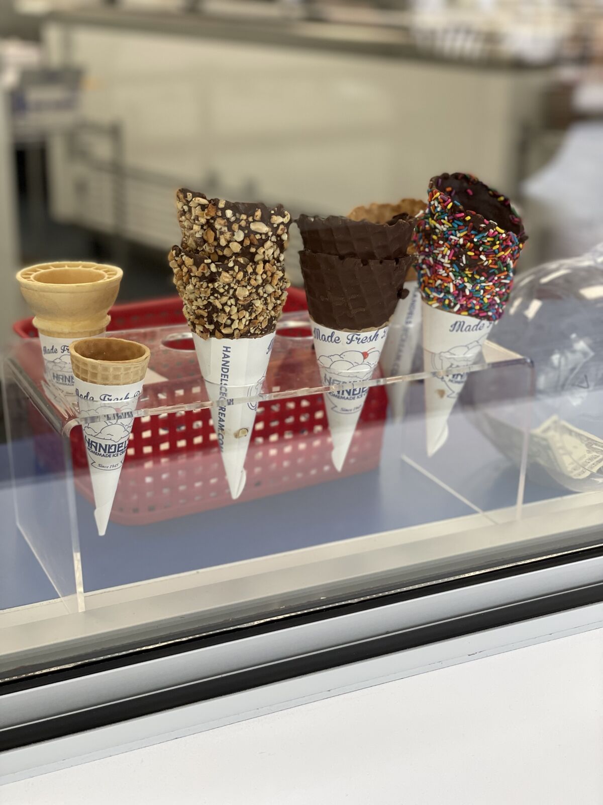 A variety of cones from Handel's.