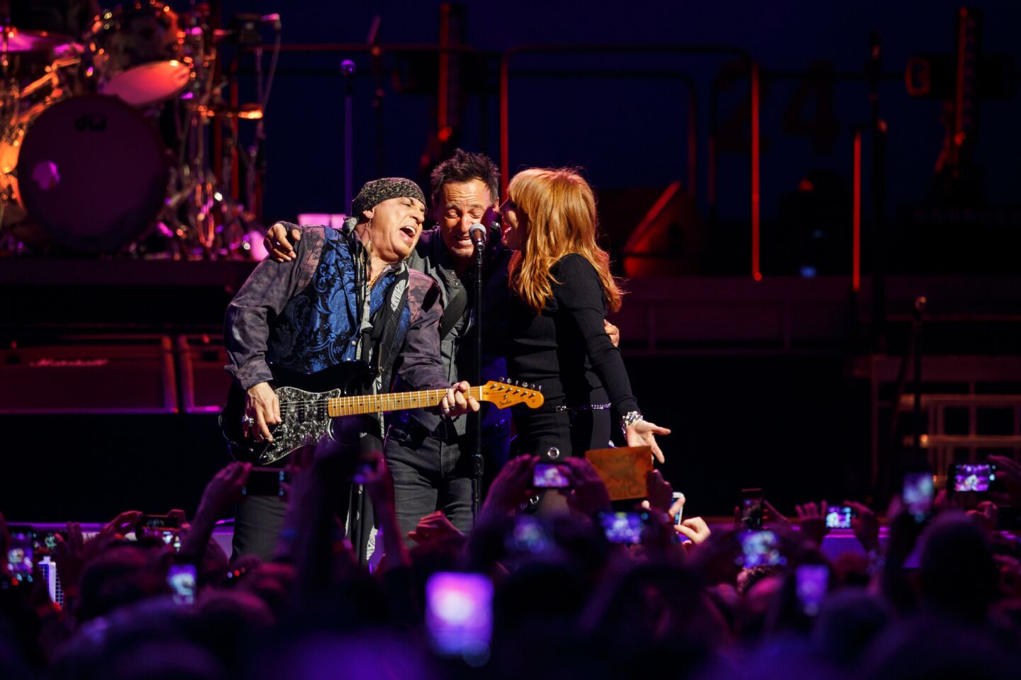 Bruce Springsteen's fourhour finale at the L.A. Sports Arena A