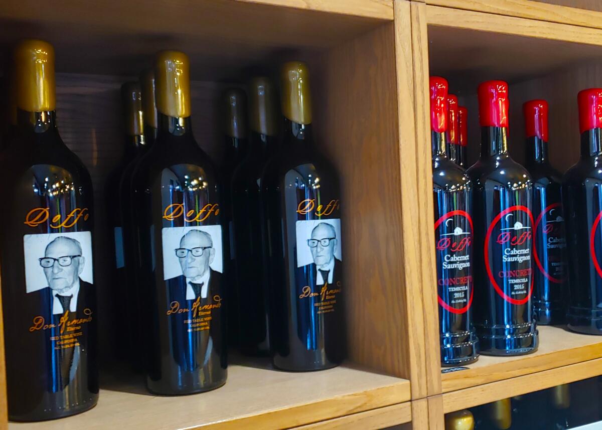 Los nombres de los diferentes vinos en producción hablan de esta intrínseca relación. 