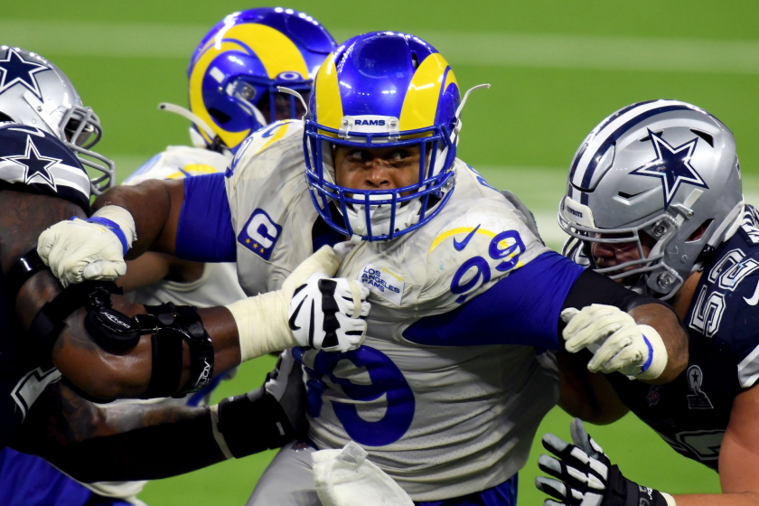 INGLEWOOD, CALIFORNIA - SEPTEMBER 13: Aaron Donald #99 of the Los Angeles Rams rushes.
