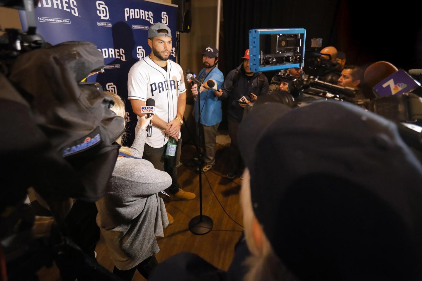 Moving Myers again means Padres loaded in outfield, lacking at third - The  San Diego Union-Tribune
