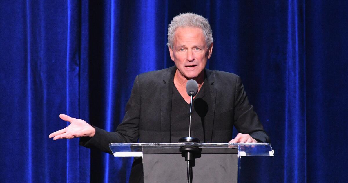 Lindsey Buckingham de Fleetwood Mac a été arrêtée