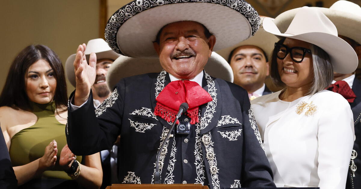 City Council honors a pioneer of L.A.'s Mexican cultural life