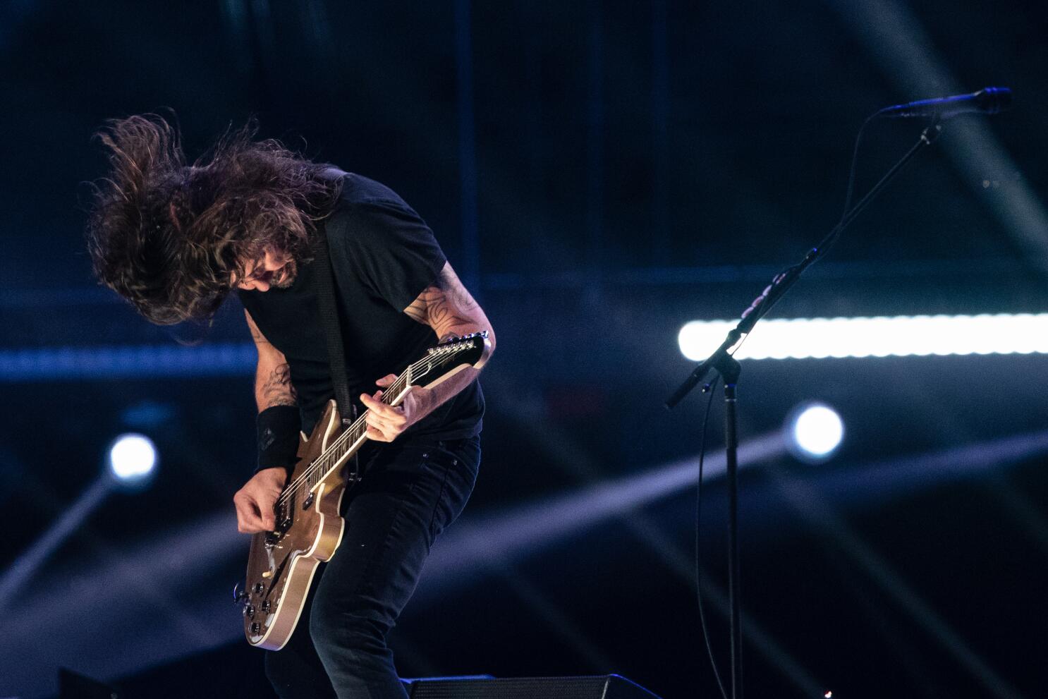 Foo Fighters play first capacity Madison Square Garden show since