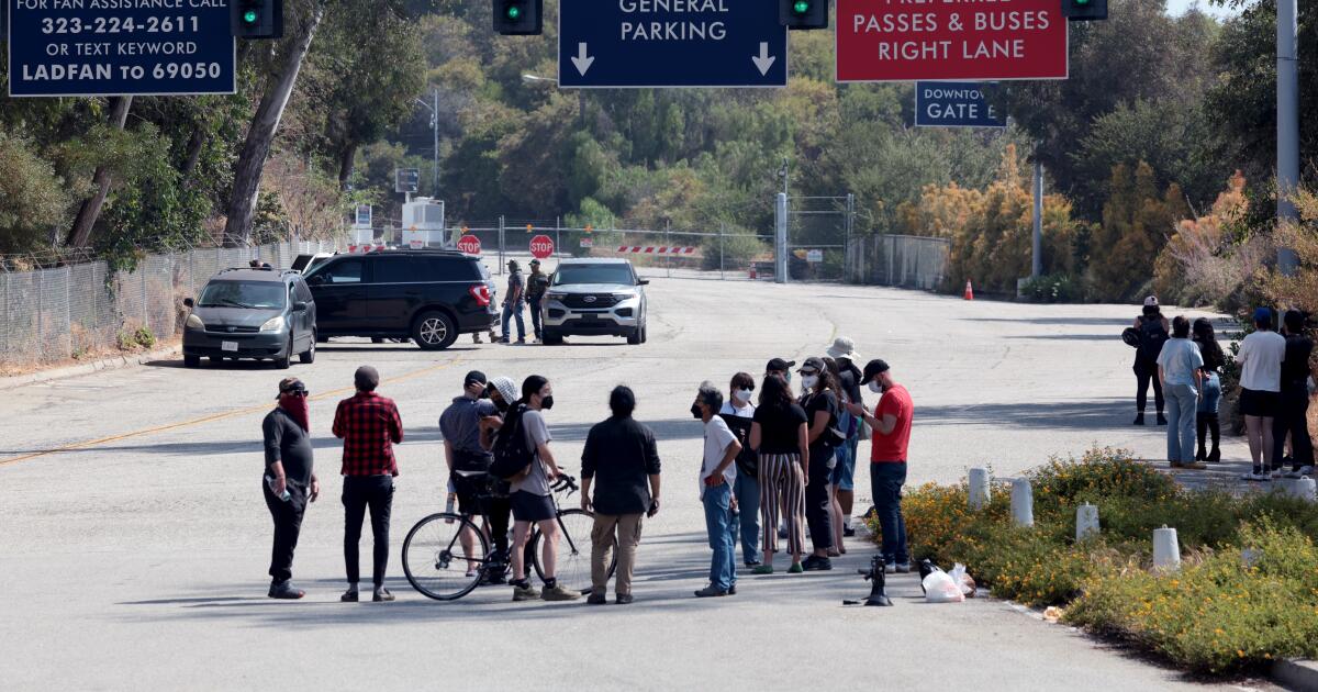 Letters: What a week, from ice to Dodger stadium for sale of Lakers Letters: What a week, from ice to Dodger stadium for sale of Lakers