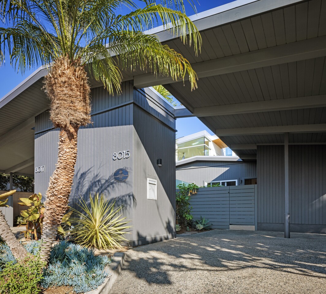Architect Ione Stiegler led a modernist update of this historic mid-century duplex in La Jolla Shores
