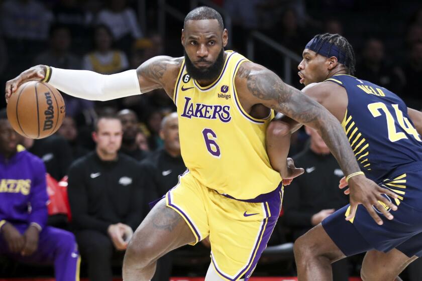 Los Angeles, CA - November 28: Los Angeles Lakers forward LeBron James (6) drives to the basket.