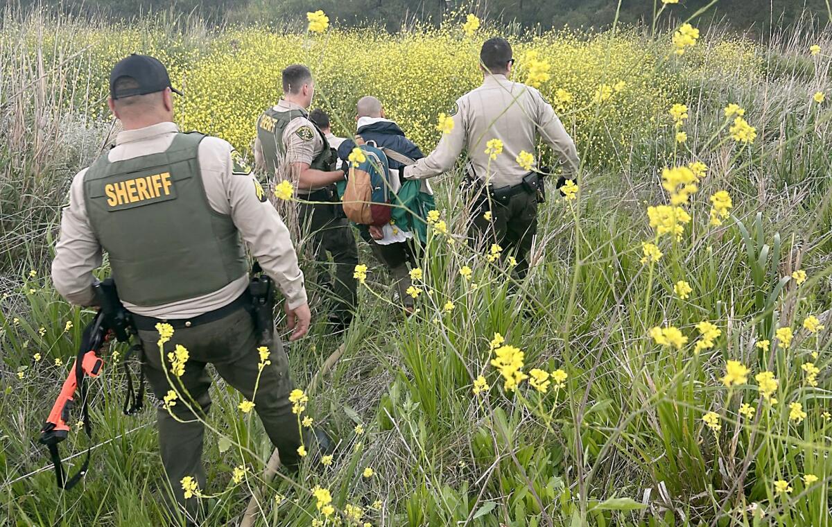Santa Barbara County Sheriff’s deputies apprehended an arson suspect.