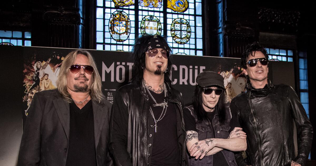 Motley Crue wrap up the European leg of their World Tour in