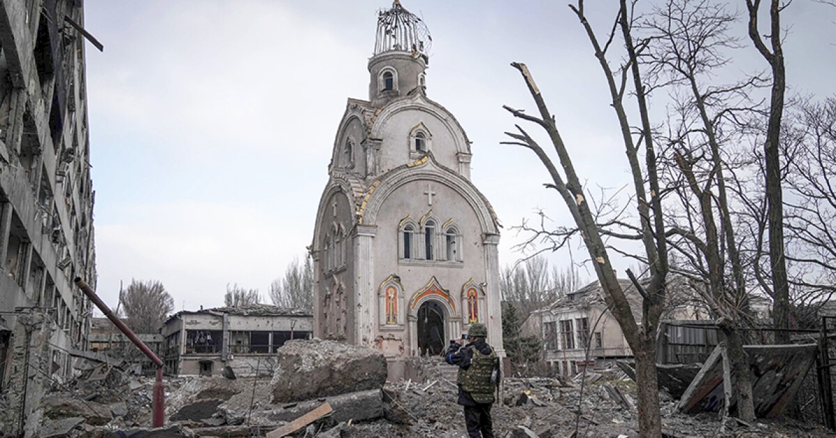 Russia accused of bombing Ukrainian art school that was sheltering hundreds