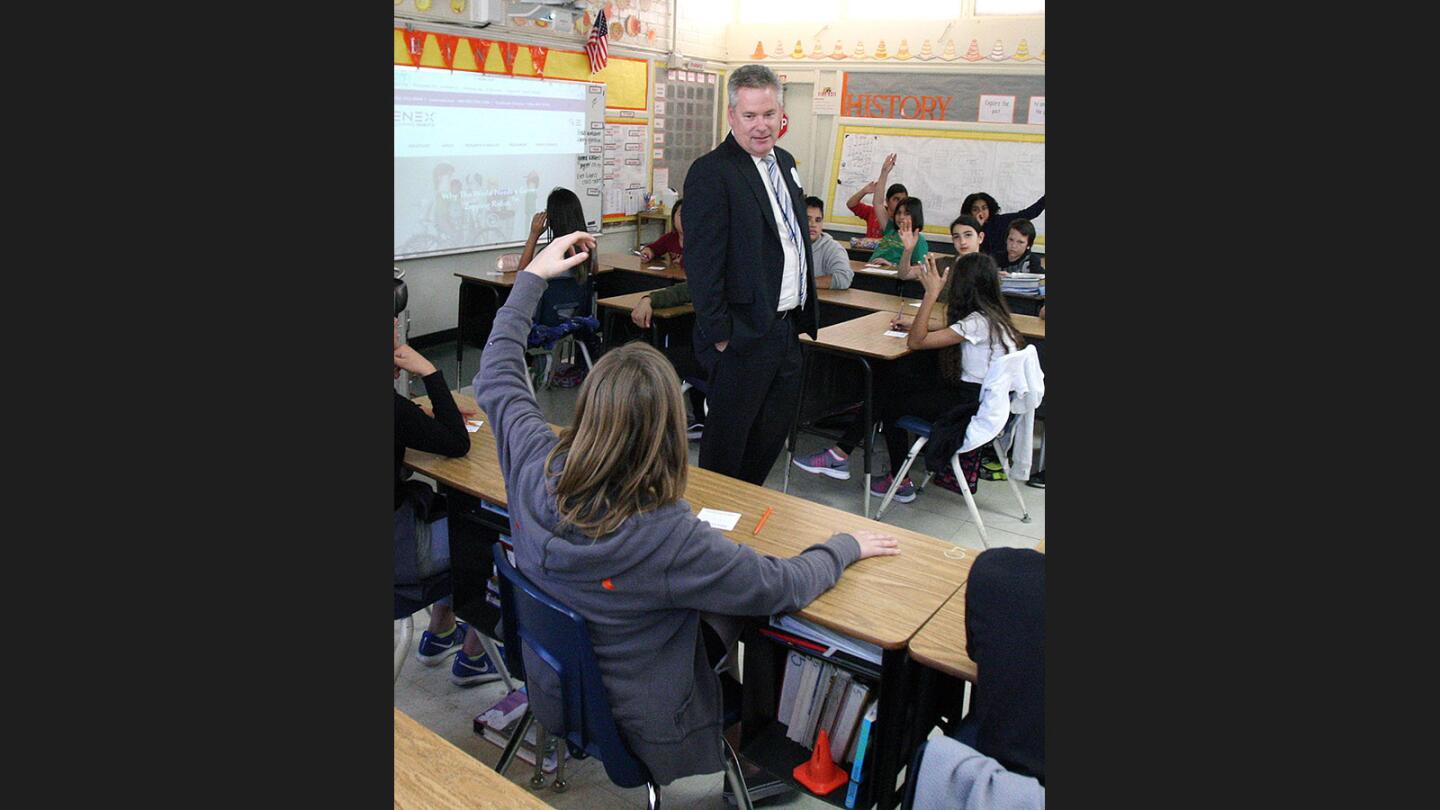 Photo Gallery: USC Verdugo Hills Hospital shows Xenex robot to 6th grade class at Fremont Elementary