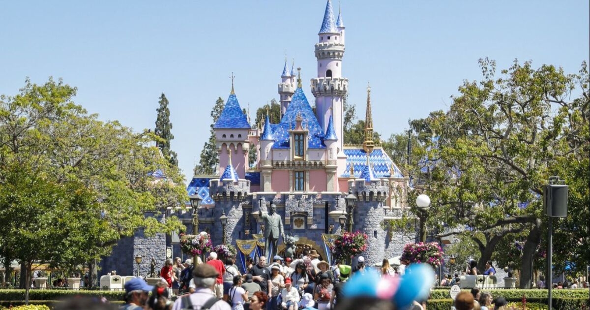 Disneyland’s annual pass program is ending