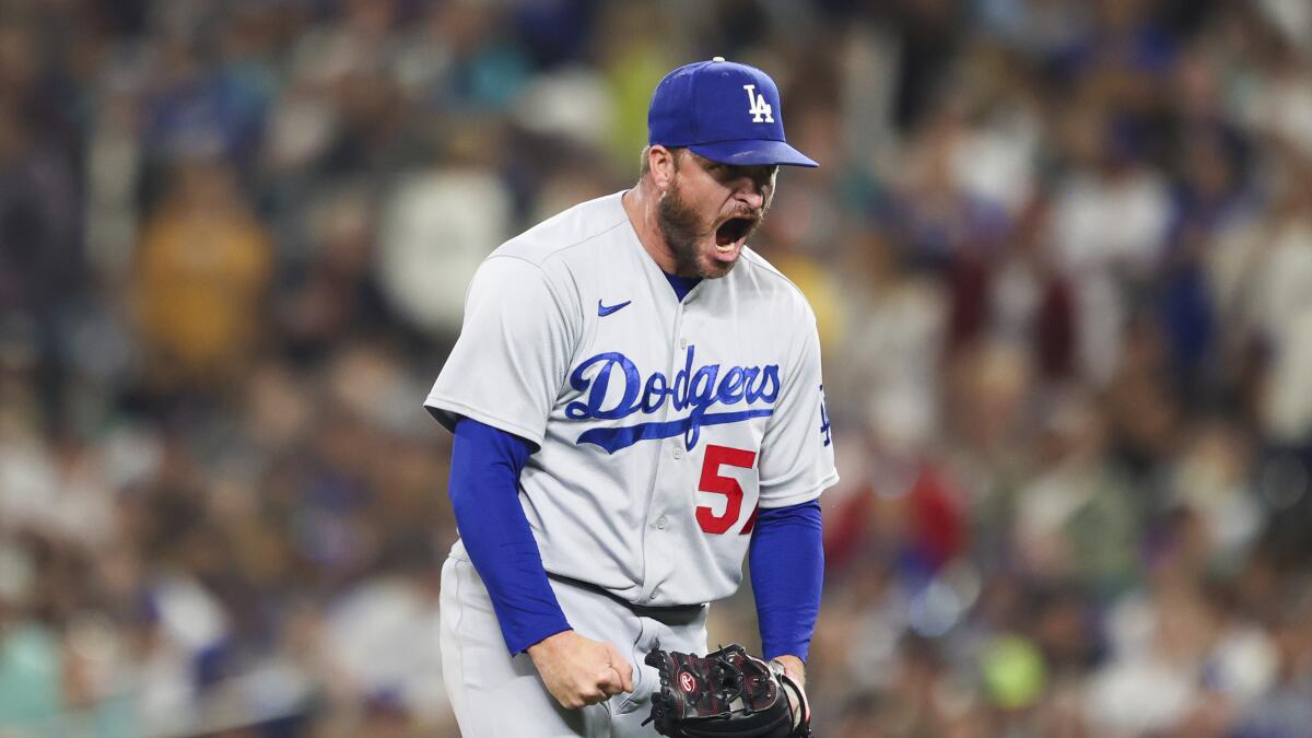 Kershaw, Dodgers win another NL West title, blank D-backs