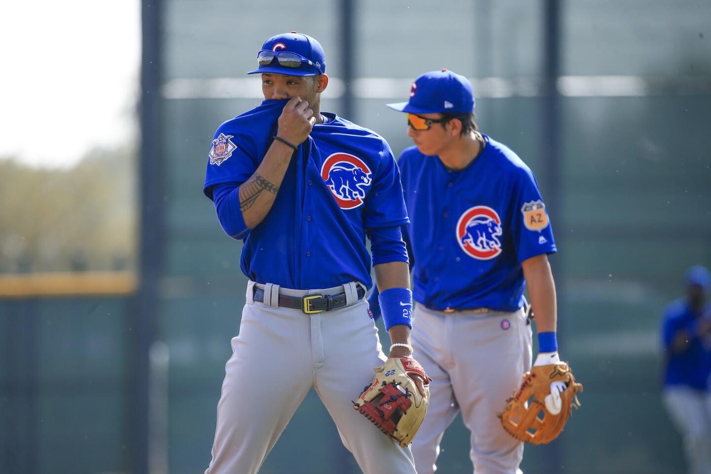 ct-cubs-arrive-at-spring-training-photos-034