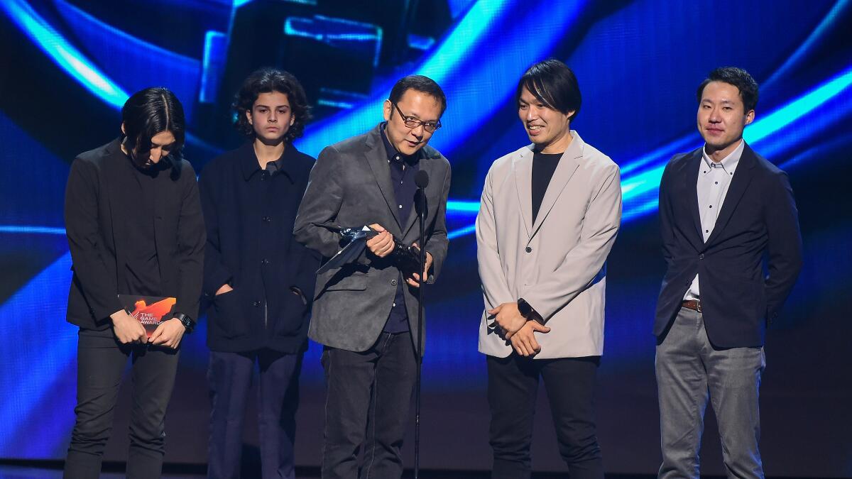 Kid Arrested After Sneaking Up on Stage During Game Awards 2022, Dedicating  Award to Bill Clinton