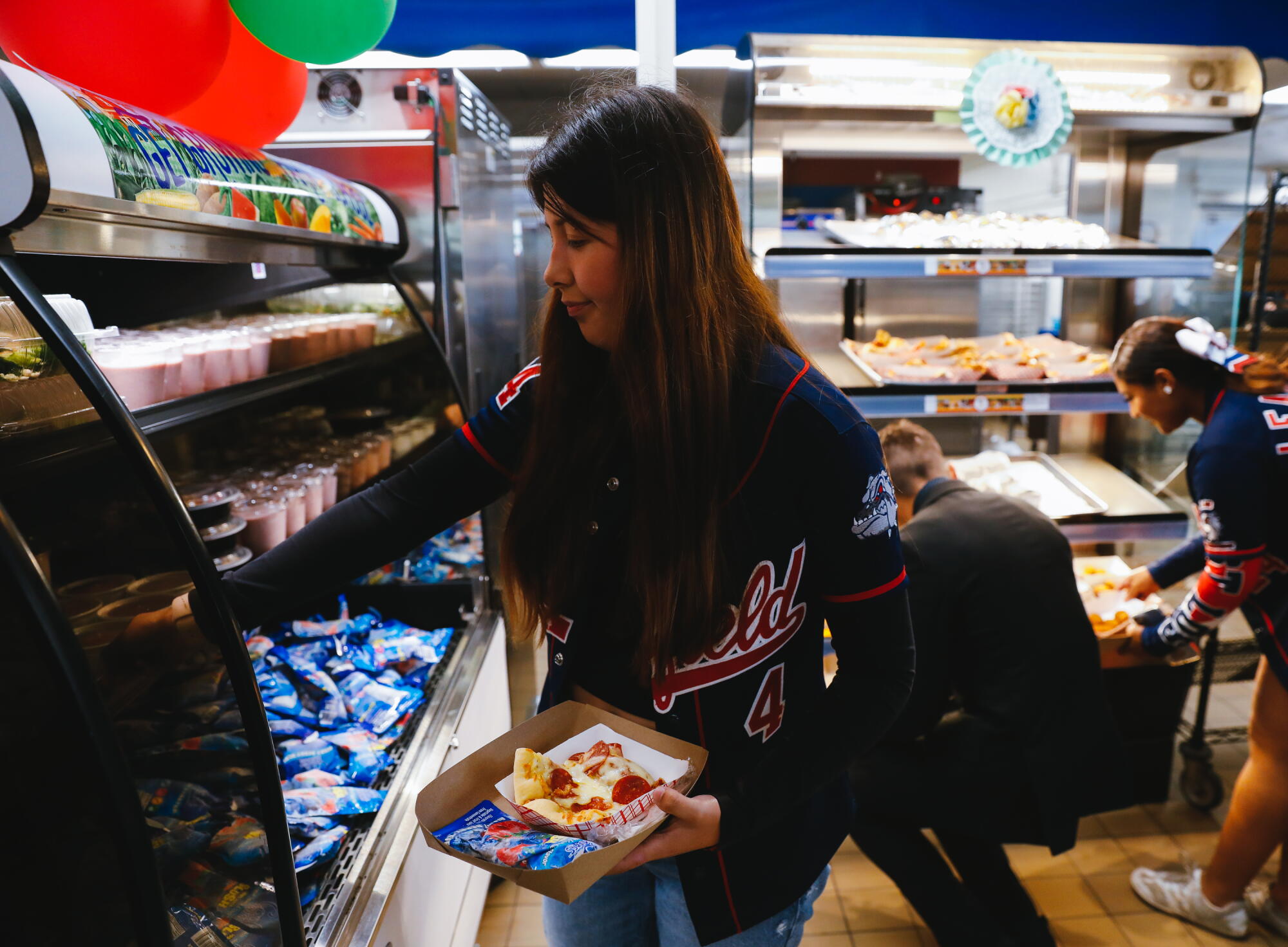 How LAUSD feeds thousands of kids per day Los Angeles Times