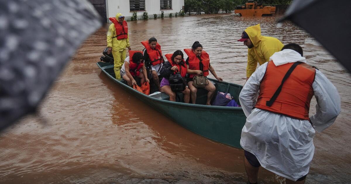 Um segundo flagelo inunda o Sul do Brasil: desinformação