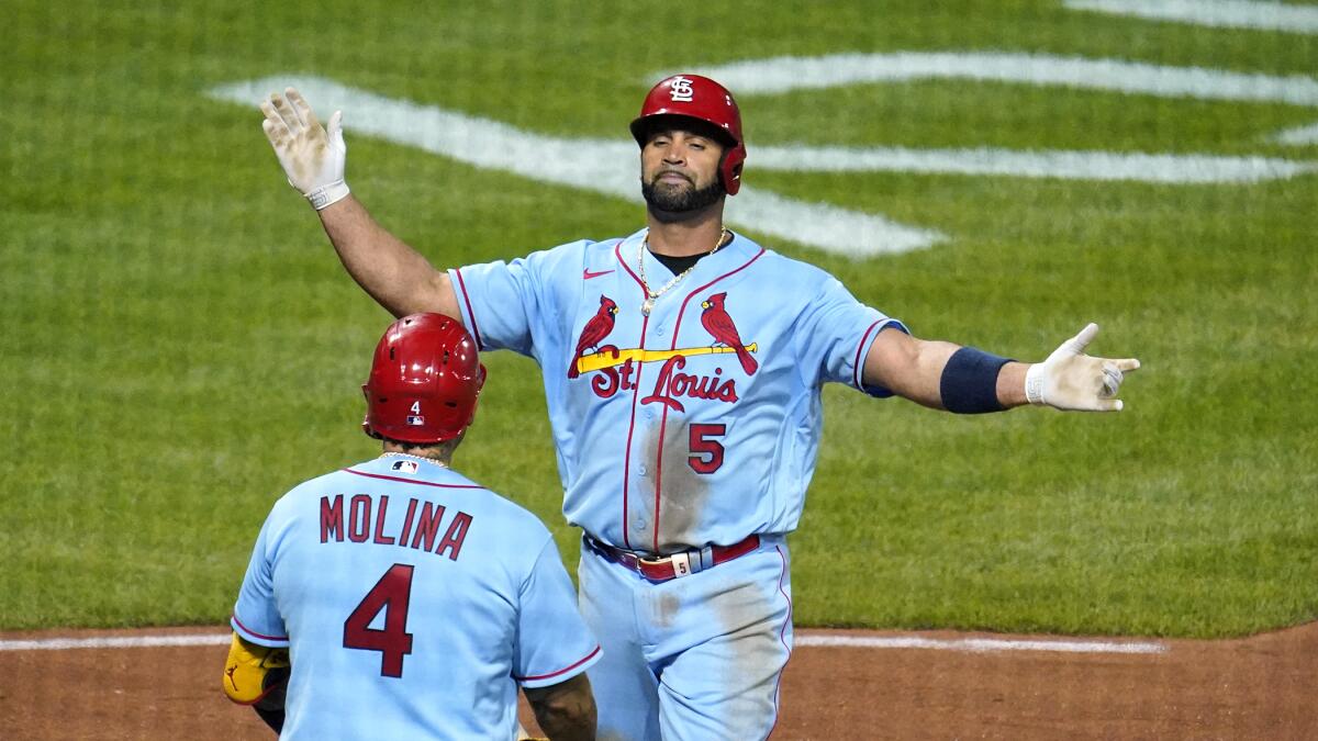 Pujols hits 696th HR, ties A-Rod for fourth all-time