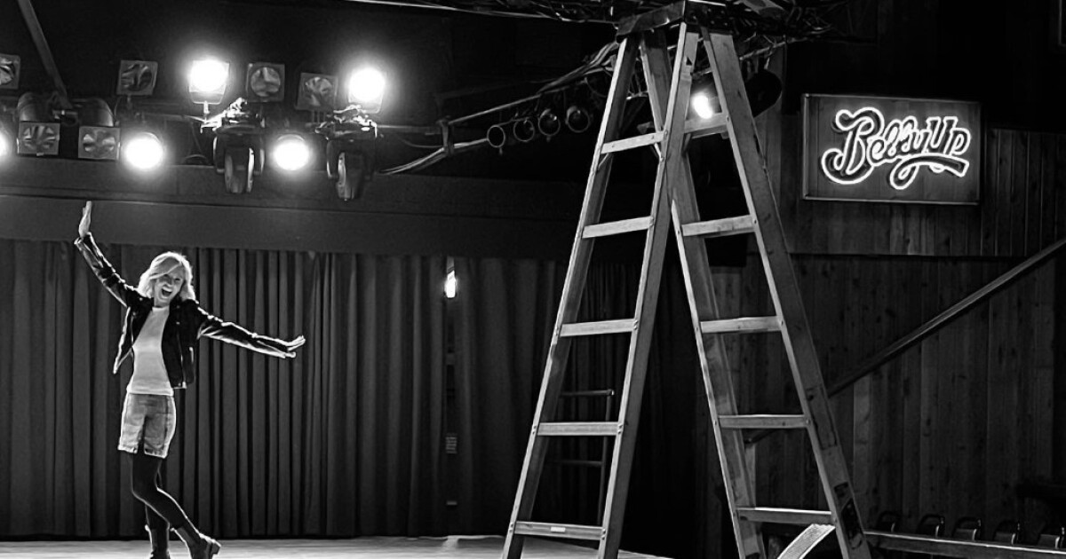 Lokale Mütter sorgen für Lacher Lokale Mütter sorgen für Lacher