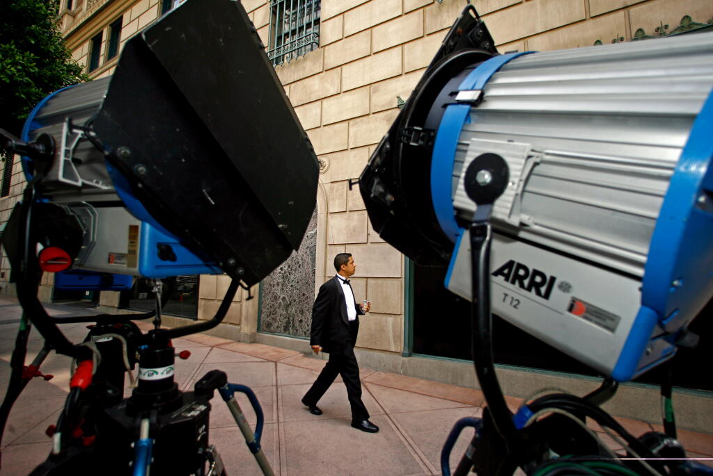 As Filming Lags, L.A. City Council Offers $1 a Day Parking Fees and Free Permits for Micro‑Shoots