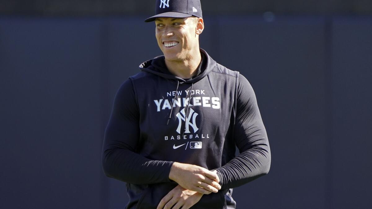 Judge asks $21M, Yankees offer $17M; Gallo, Torres top deals - The