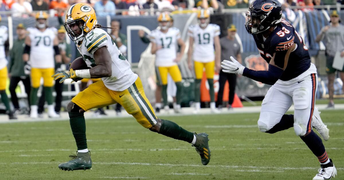 Packers missing 3 starters on offense, including running back Aaron Jones,  against Falcons