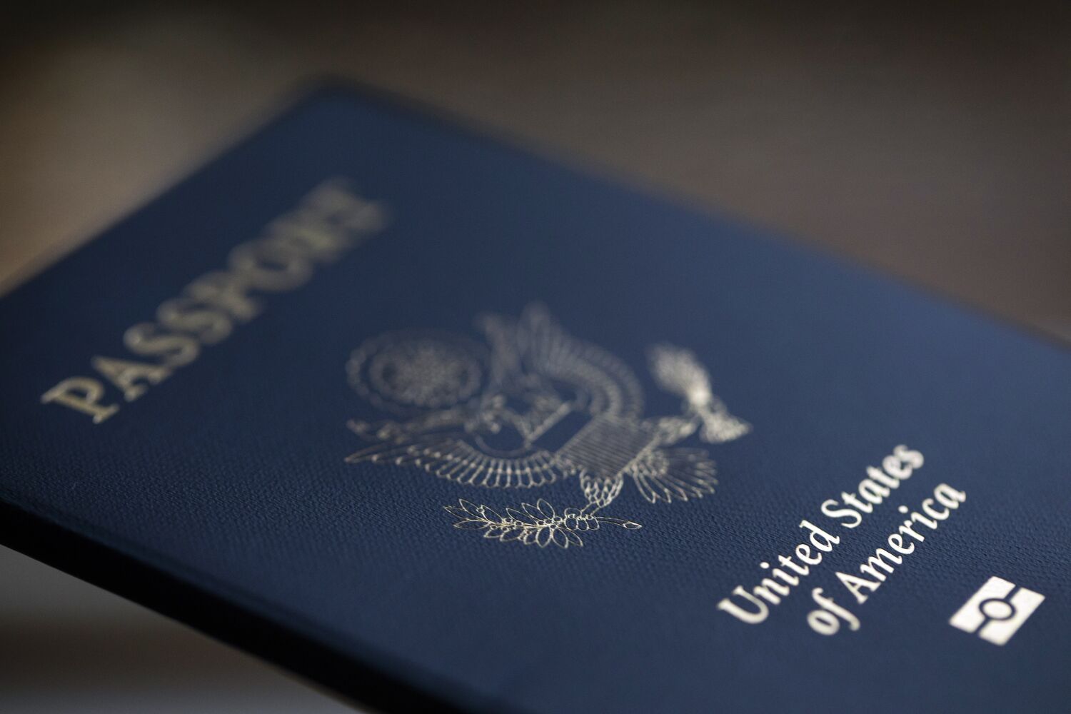 Yurtdışına mı seyahat ediyorsunuz? Pasaport bekleme süreleri hızla artıyor